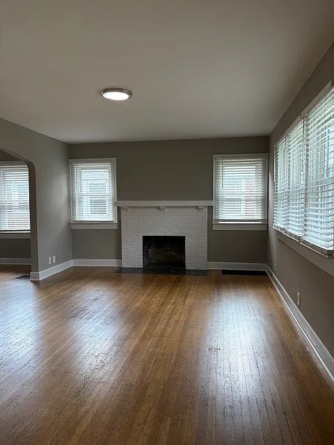 4 bed, 1600 sqft, $2,920 — Photo 3