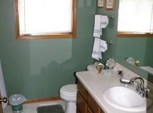 21850 Schroeder Rd, Kansasville, WI 53139