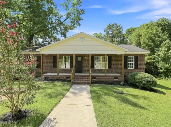 408 Crestview St, Sanford, NC 27330
