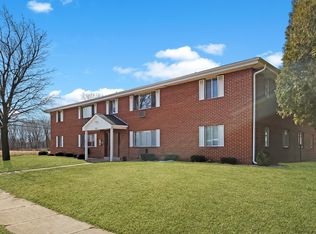 9048 15th Ave #202, Kenosha, WI 53143