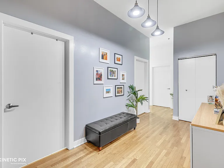 1 S Leavitt St #210 — Photo 5