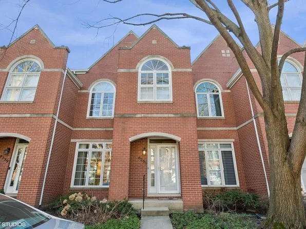 4261 W Harrington Ln, Chicago, IL 60646