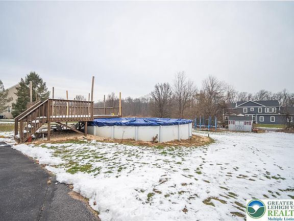 3rd image of 3955 Coplay Creek Rd