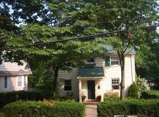 30 Albemarle Ave, New Rochelle, NY 10801