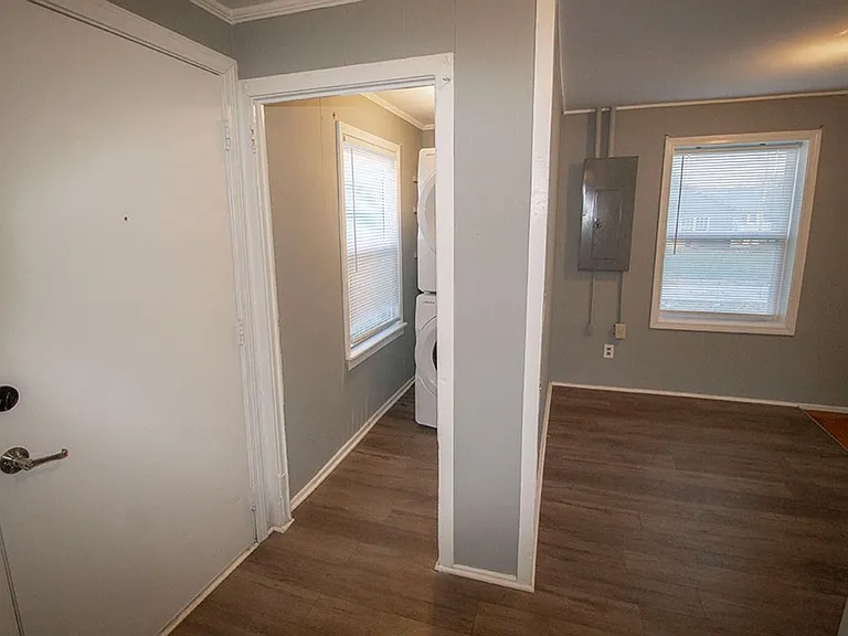 1507 W Worley St — Photo 7
