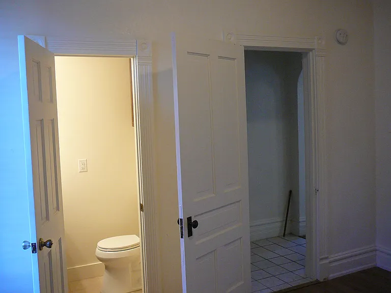 509 S Howes St — Photo 11