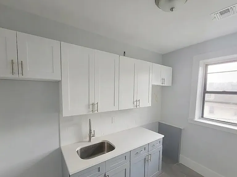 123 Osborne Ter #15-77 — Photo 1