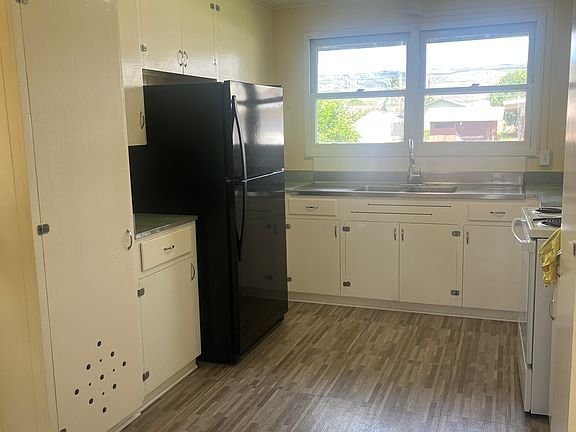 3rd image of 7975A Ulili Rd #A