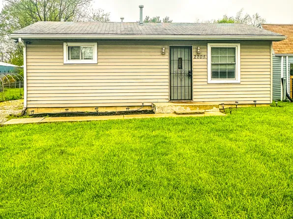 2205 N Brady St, Muncie, IN 47303