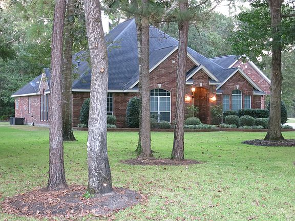 2nd image of 19311 Riverwalk Dr
