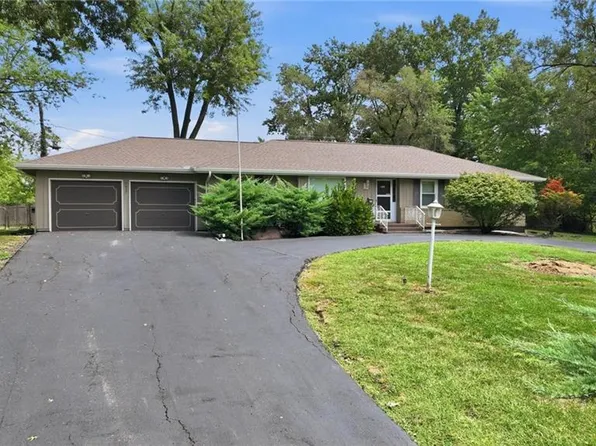 7417 NW Woody Creek Ln, Kansas City, MO 64151