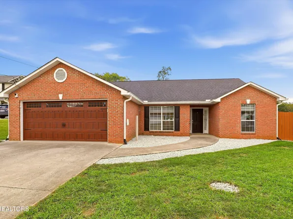 2140 Ember Brook Ln, Powell, TN 37849