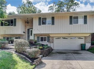 2372 Bending Willow Dr, Dayton, OH 45440