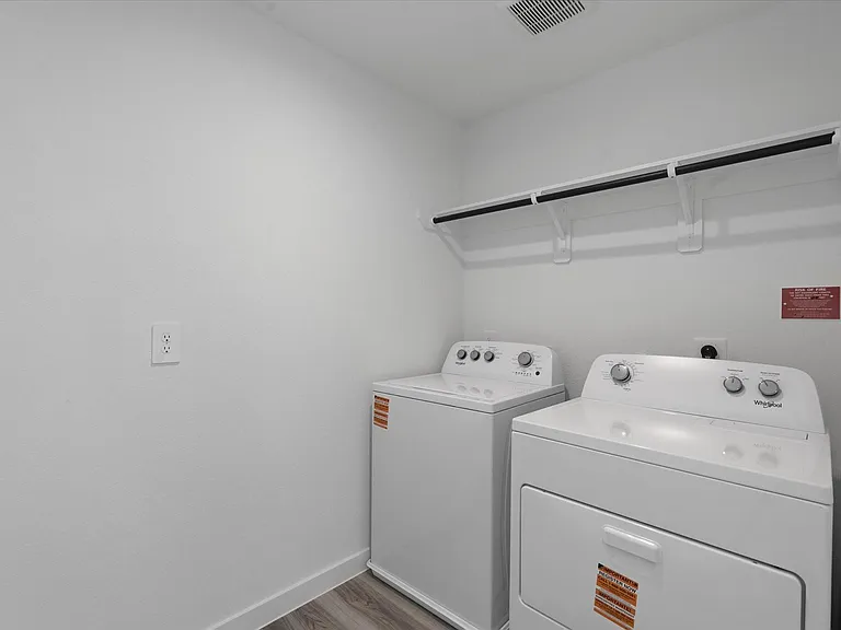 3215 Rainwood Gate Dr — Photo 10