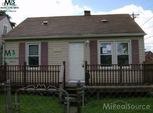 11004 Paige Ave, Warren, MI 48089