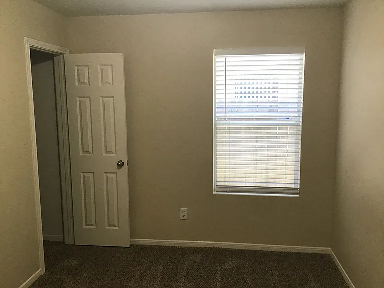 5602 Darby Square Trl — Photo 12