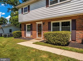 2704 Lumar Dr, Fort Washington, MD 20744