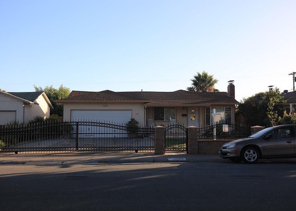 1st image of 1539 Farringdon Dr