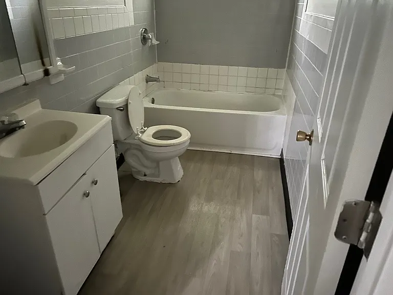 3334 Laurel St — Photo 8