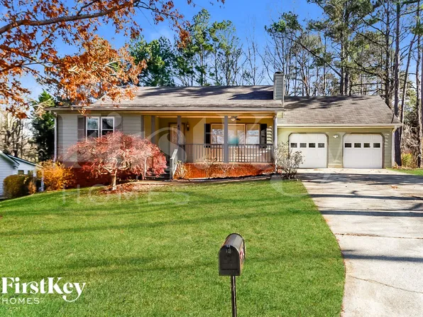 600 Inglenook Dr, Lawrenceville, GA 30044