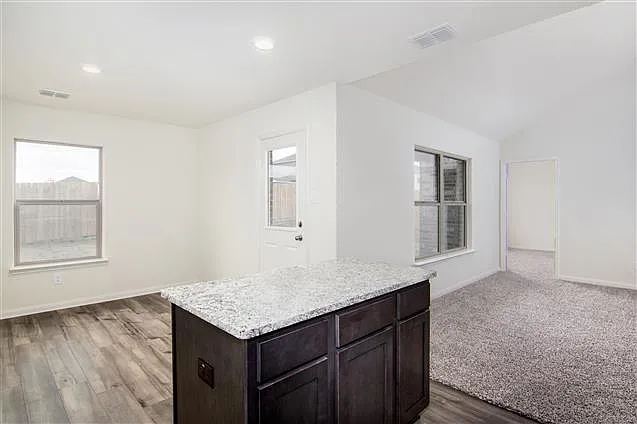 Building Photo - 3039 Boran Dr