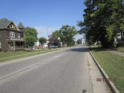 3rd image of 506 S Central Ave