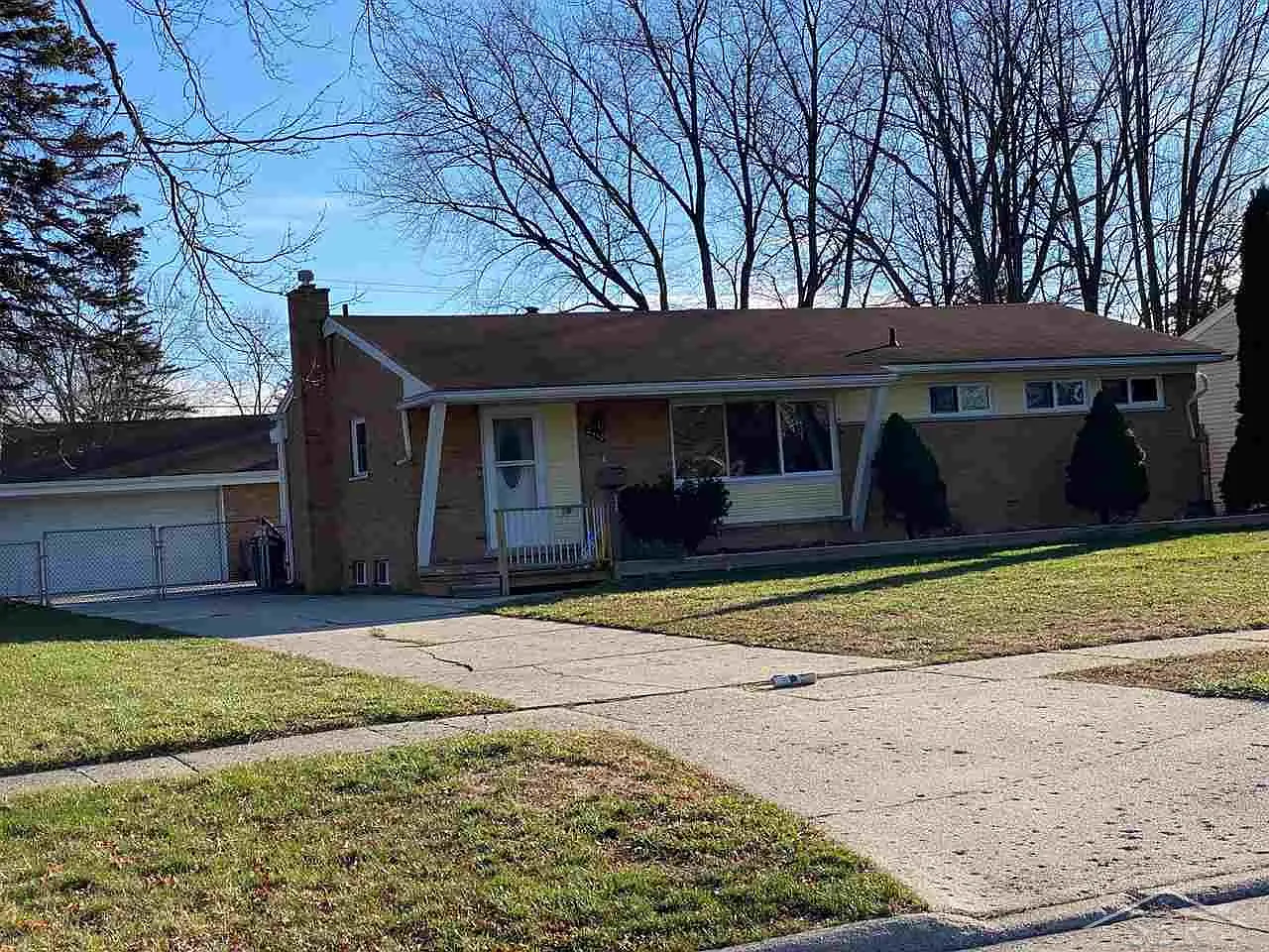 2410 Greenbush Pl photo 1