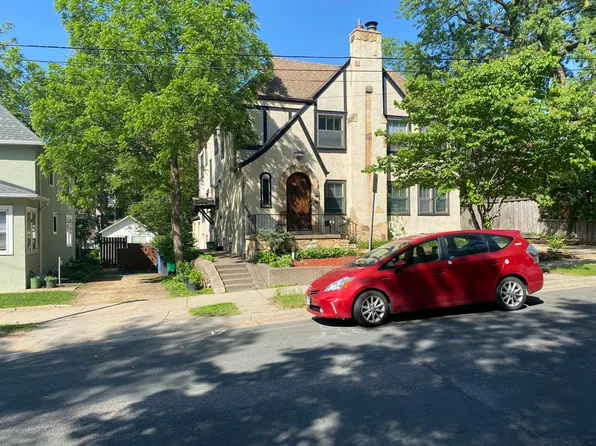 37 SE Sidney Pl Floor 2, Minneapolis, MN 55414