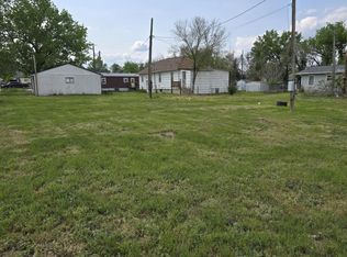 909 & 911 Main St S, Baker, MT 59313