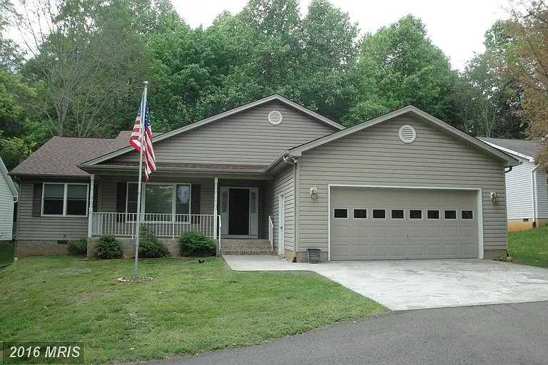 311 Harrison Cir photo 1