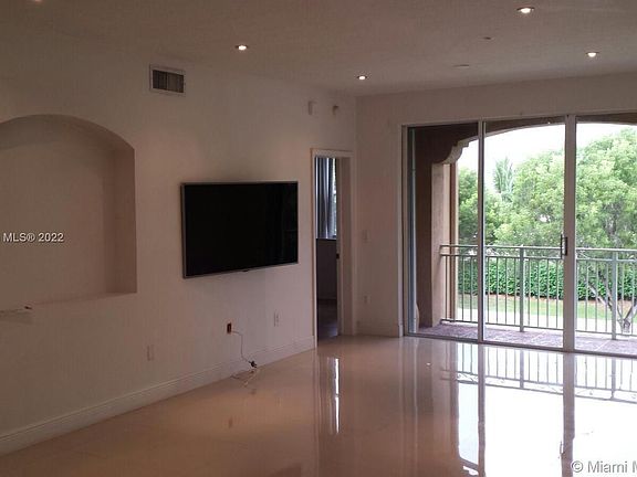 3rd image of 6400 NW 114th Ave APT 1136