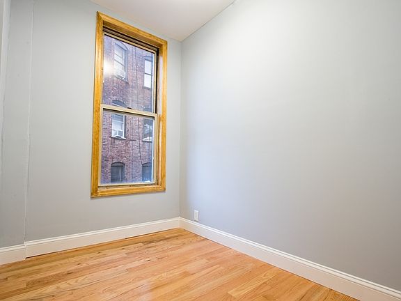 5th image of 13 Saint Marks Pl APT 7R