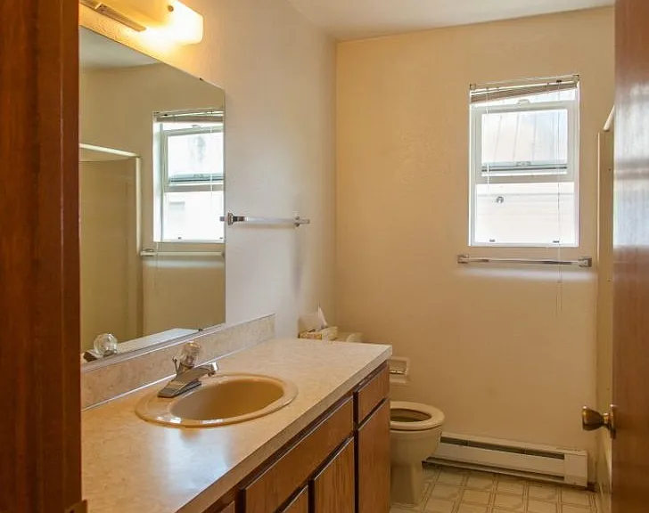 2116 Mill Ave — Photo 10