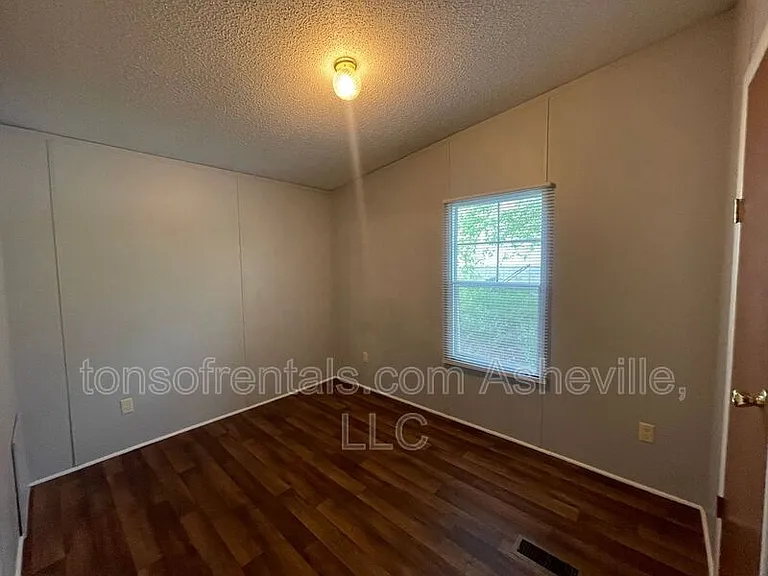 132 Josiah Ln — Photo 15