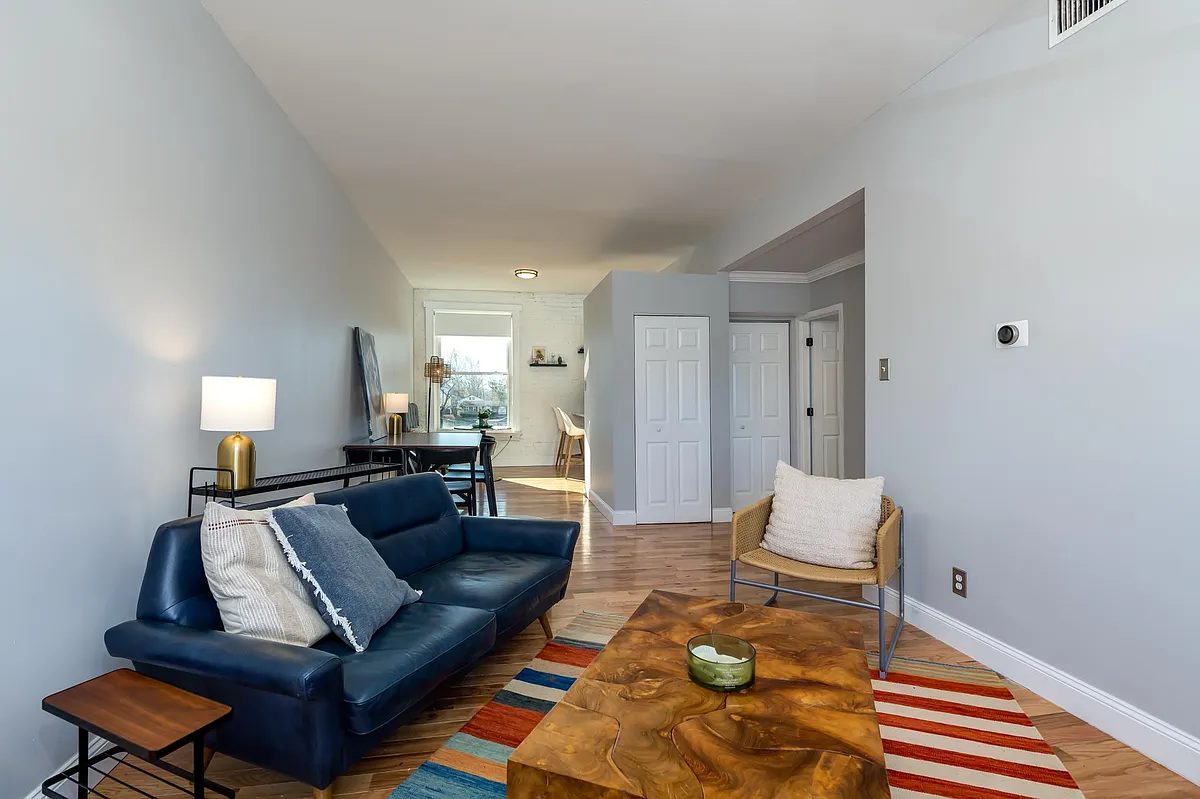 Building Photo - 6454 Wise Ave #2F