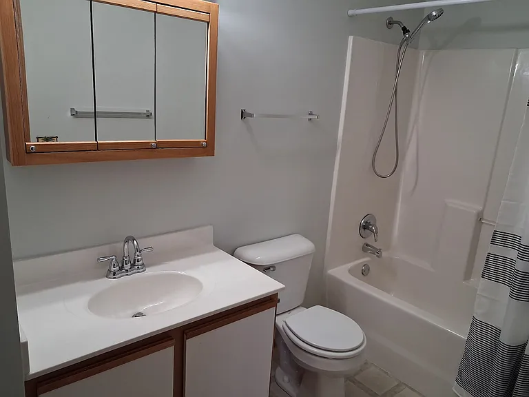 500 Cunat Blvd #2B — Photo 26
