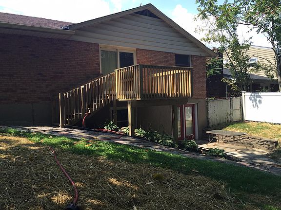 2nd image of 1028 Lanette Dr