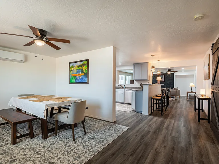 3408 La Veta Dr NE — Photo 4