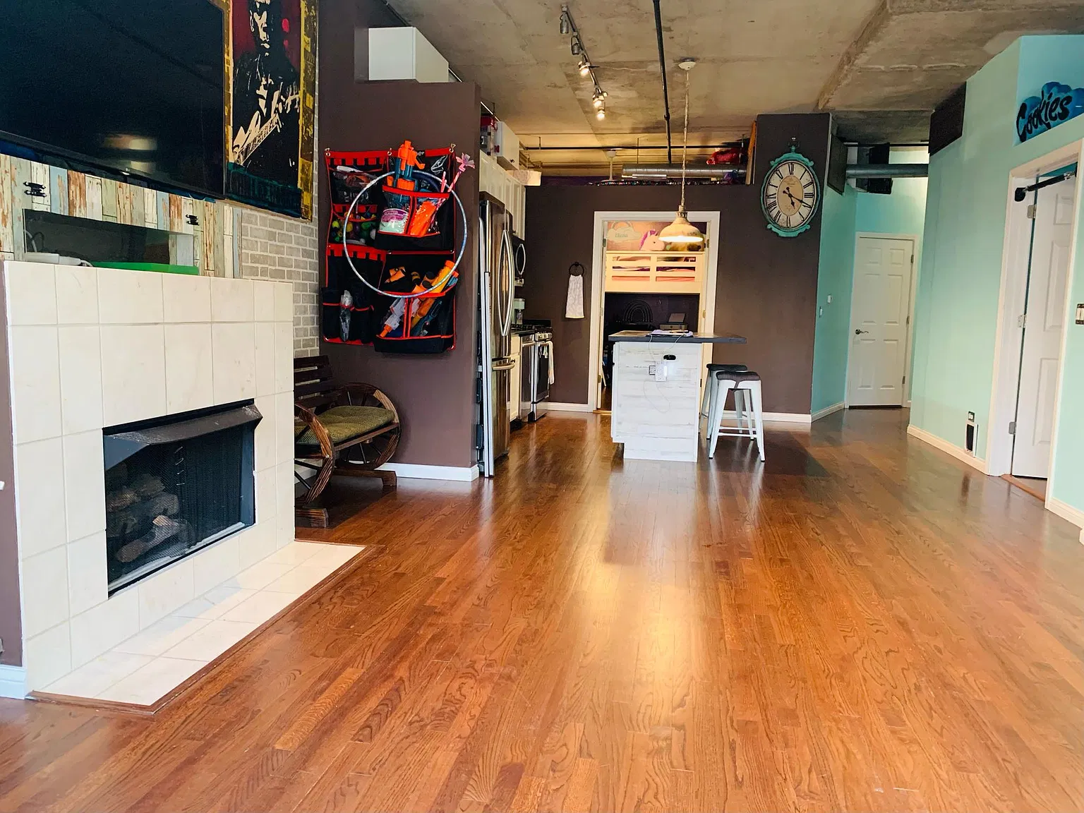 6 S Laflin St — Photo 2