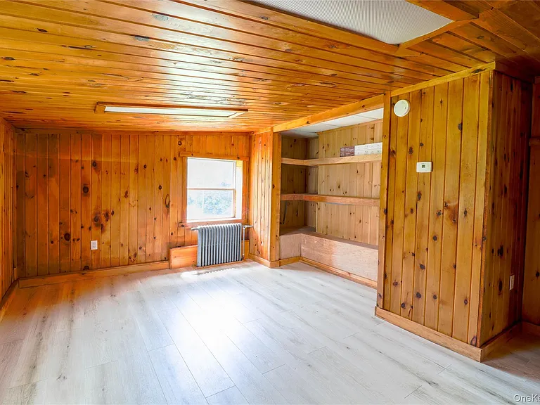 86 Carpenter Rd — Photo 9