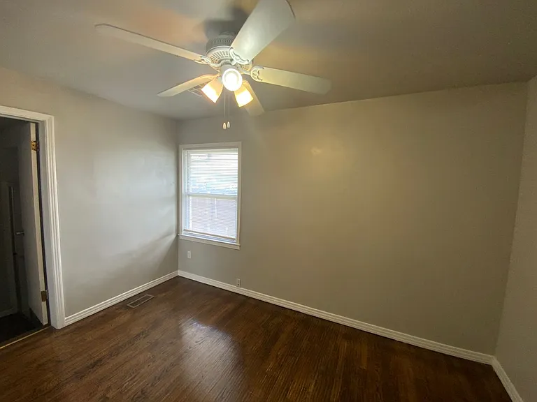 4206 N Donald Ave — Photo 19