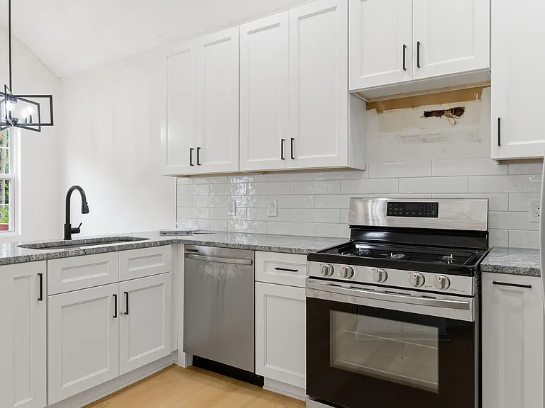 1414 Paddocks Way — Photo 32