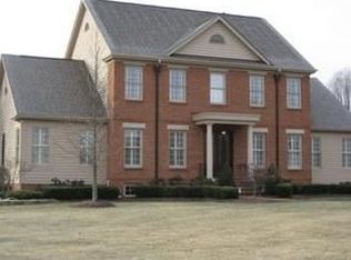 1811 White Oak Dr, Delaware, OH 43015