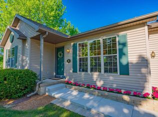 101 Terrace Ct, Mount Horeb, WI 53572