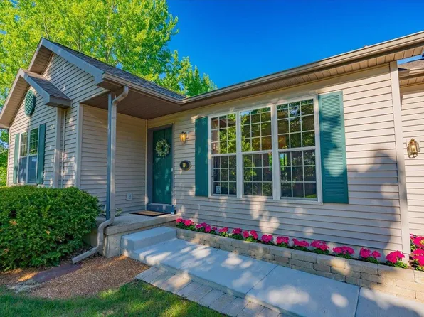 101 Terrace Court, Mount Horeb, WI 53572
