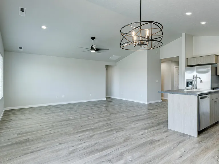 2395 W Opalite Dr — Photo 10