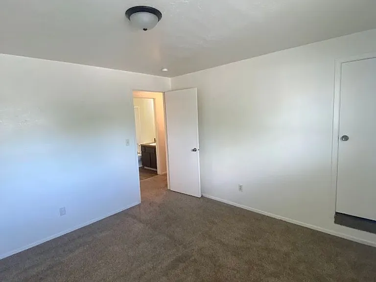 1216 S Juniper St — Photo 20