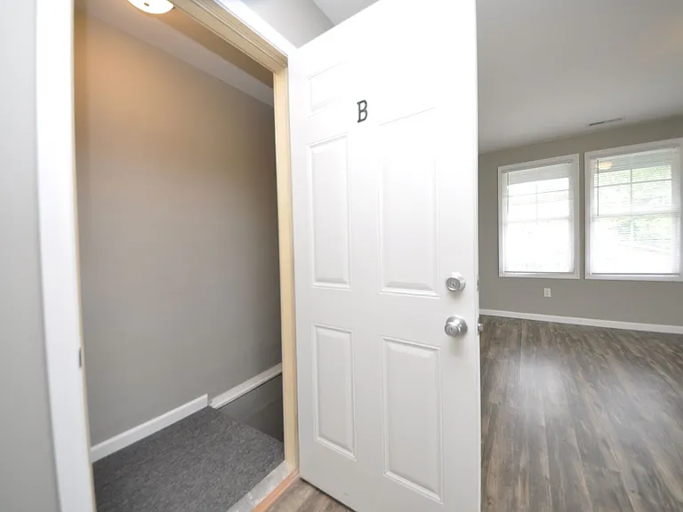 502 S Linn Ave — Photo 15