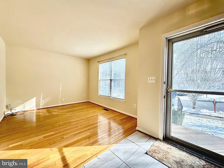 22006 Stone Pier Ln — Photo 4