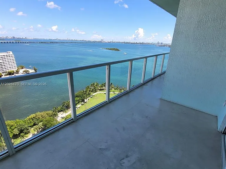 1900 N Bayshore Dr #2415 — Photo 10